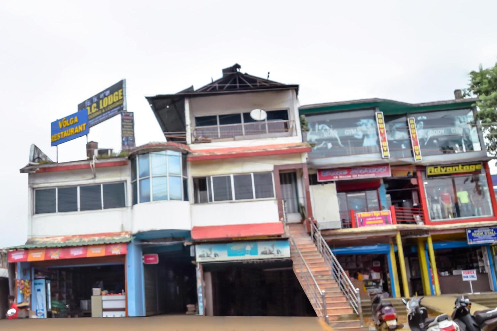 Hotel O Dc Lodge Kaharpara Buitenkant foto