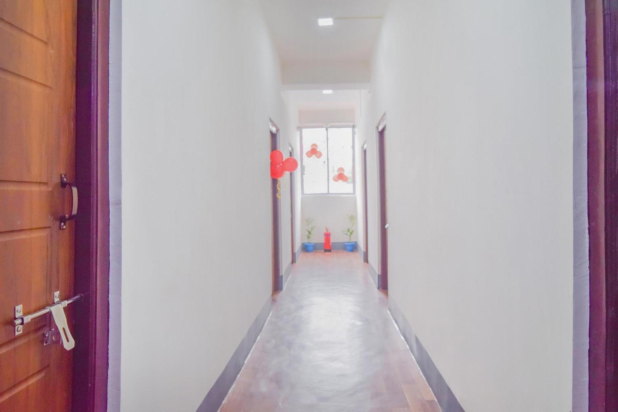 Hotel O Dc Lodge Kaharpara Buitenkant foto